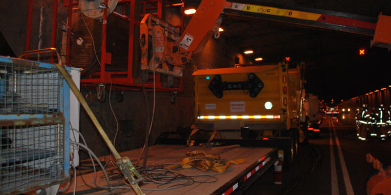 On-site testing of tunnel structures